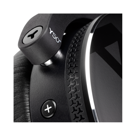 Y50BT - Black - Premium portable Bluetooth speaker with quad microphone conferencing system - Detailshot 2 image number null