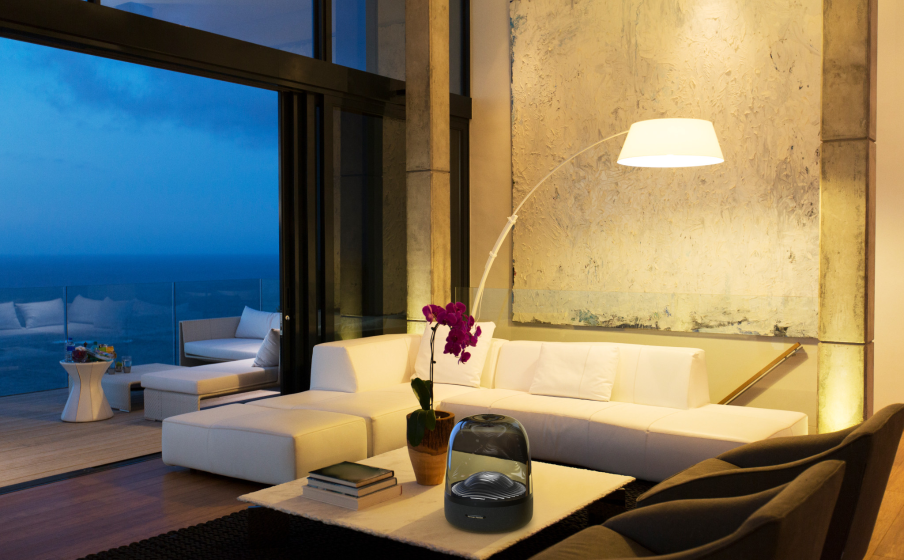 Aura Studio 3 Distinctive, elegant design - Image