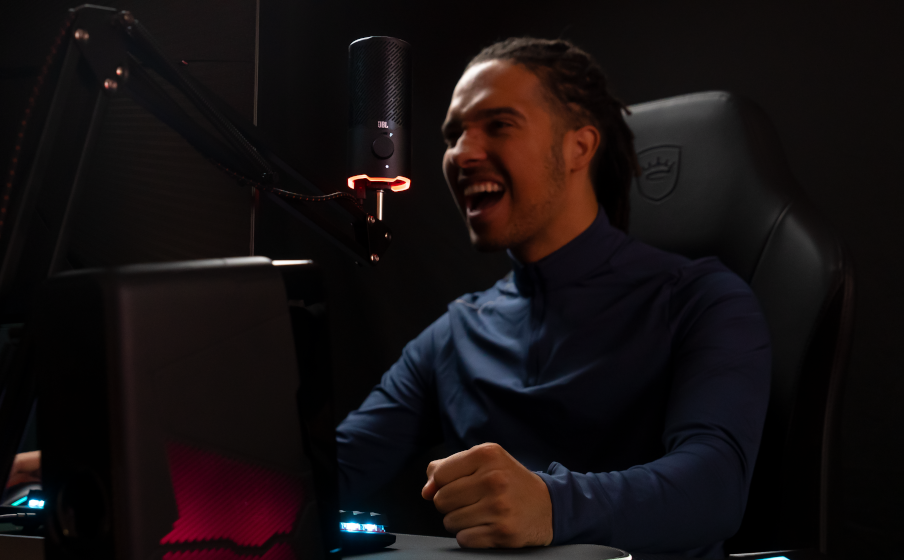 JBL Quantum Stream | Dual pattern premium USB microphone for