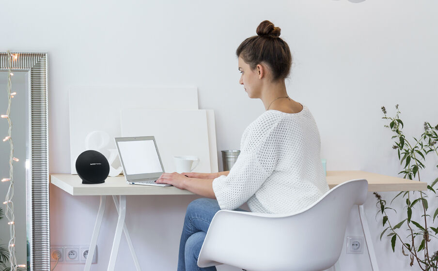 HARMAN KARDON ONYX MINI BLANCO ALTAVOZ PORTÁTIL INALÁMBRICO BLUETOOTH 16W  RMS MICRÓFONO INTEGRADO