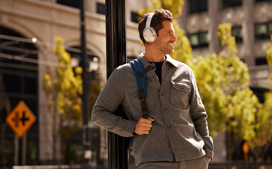 Noise Cancelling Tour over-ear headphones | One M2 JBL Wireless