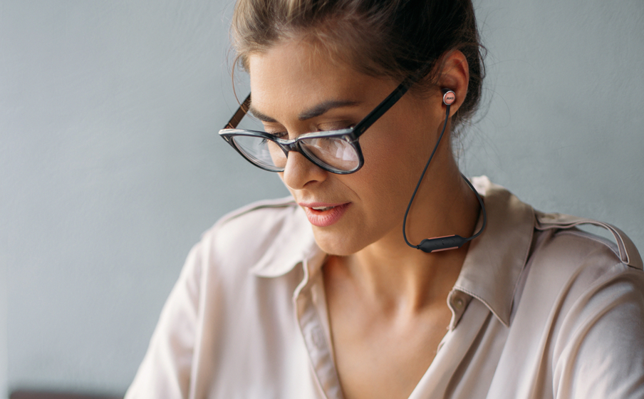 Akg y100 sales wireless headphones