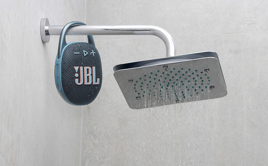 JBL Clip 5 | Ultra-portable waterproof speaker