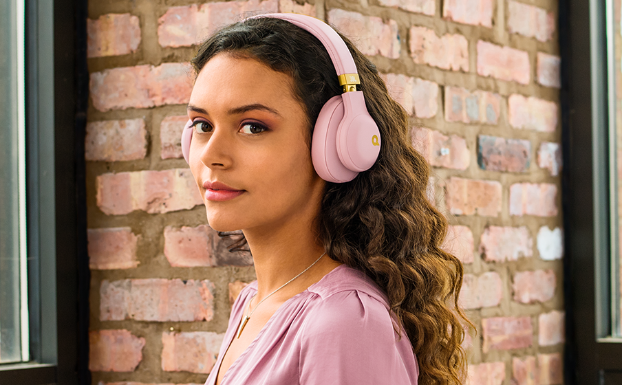 JBL E55BT Quincy Edition Wireless over ear headphones with