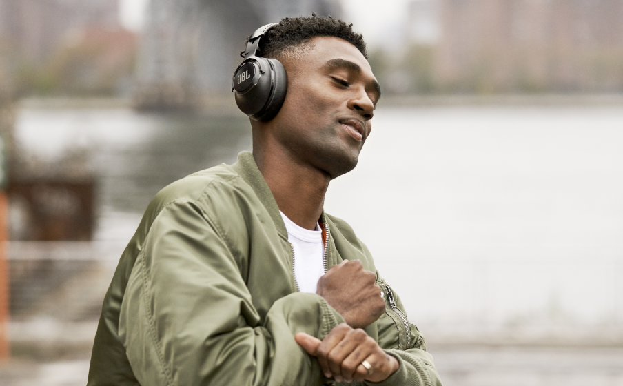 JBL CLUB ONE | Wireless, over-ear, True Adaptive Noise JBL CLUB ONE | Wireless, over-ear, True Adaptive Noise
