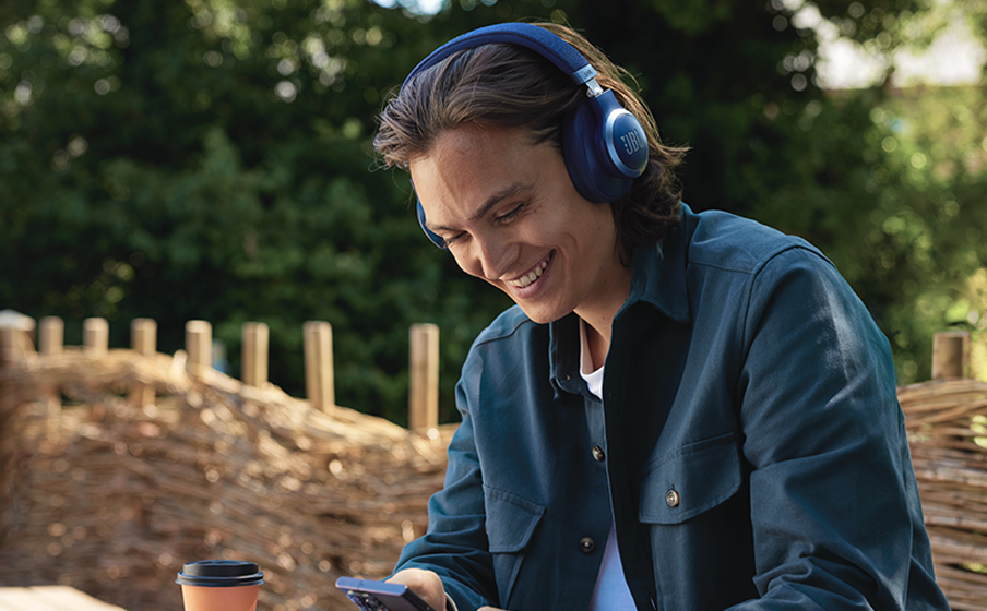 JBL LIVE 770NC ブラック JBL Live 770NC Wireless Over Ear Headphones with True