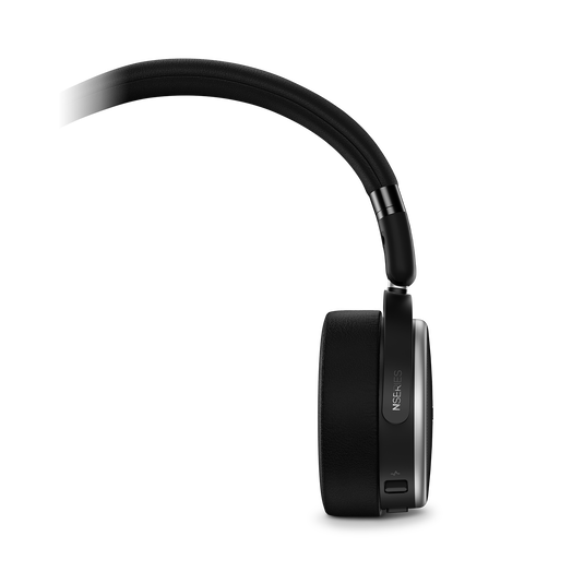 Akg best sale n60nc wired