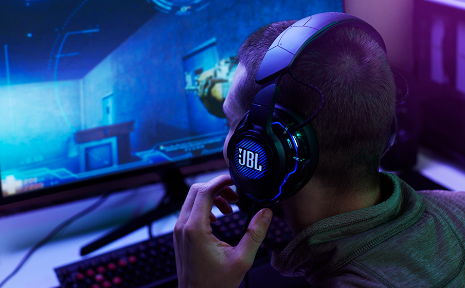 JBL Quantum ONE | Professional USB Gaming Headset JBL Quantum ONE | Professional USB Gaming Headset