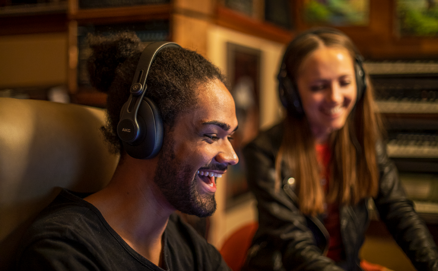 K361-BT | Over-ear, closed-back, foldable studio headphones with Bluetooth K361-BT | Over-ear, closed-back, foldable studio headphones with Bluetooth