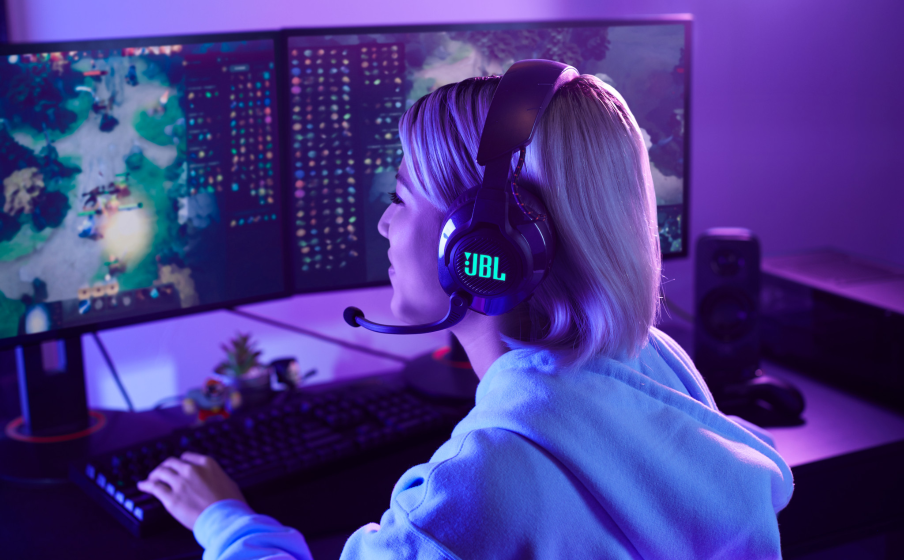 JBL Quantum 600 | Wireless Gaming Headset