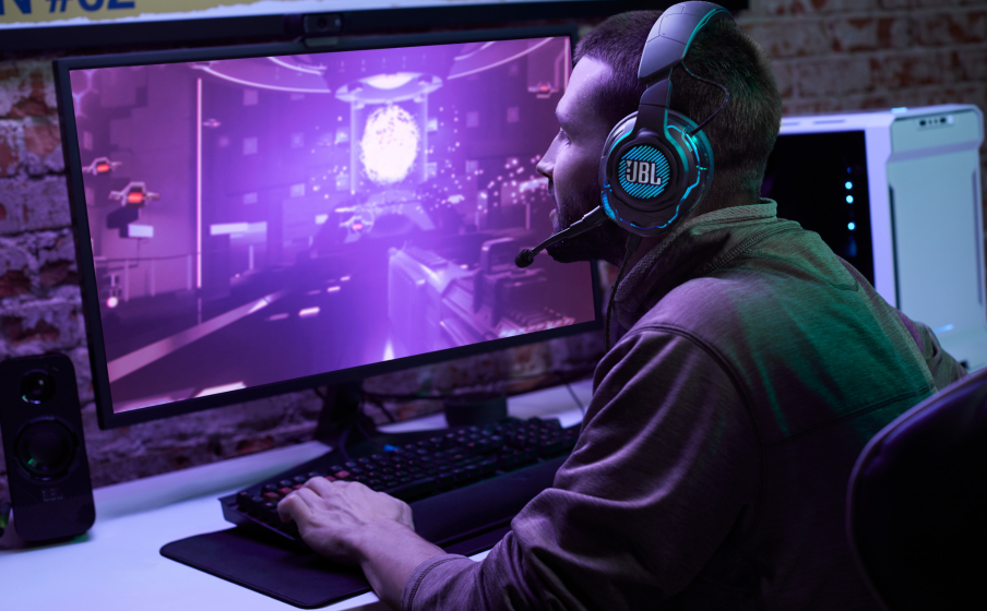 JBL Quantum ONE | Professional USB Gaming Headset